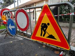 Ordinanza di divieto di transito veicolare su Via Molino dal civico 17 al civico 21, dal giorno 07/04/2026 al 10/04/2026, dalle ore 8.00 alle ore 17.